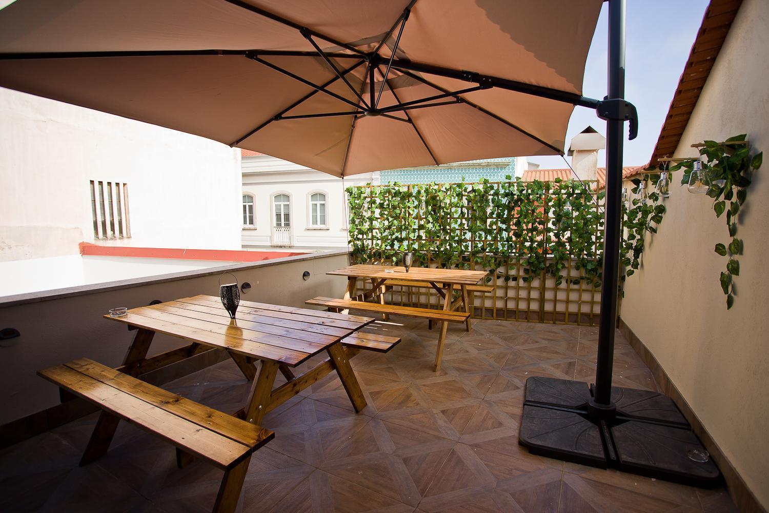 Guest House 10 De Agosto Figueira da Foz Exterior photo